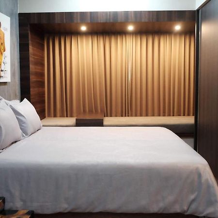 Lavenderbnb Room 2 At Uttara The Icon Apartment Yogyakarta Exteriér fotografie