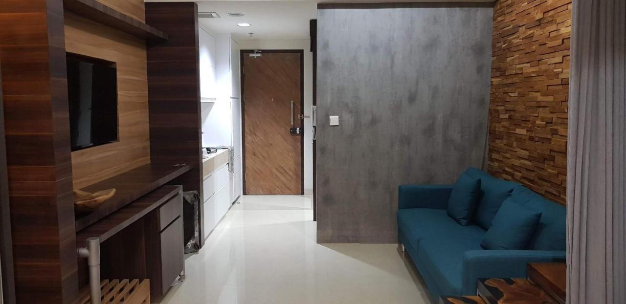 Lavenderbnb Room 2 At Uttara The Icon Apartment Yogyakarta Exteriér fotografie